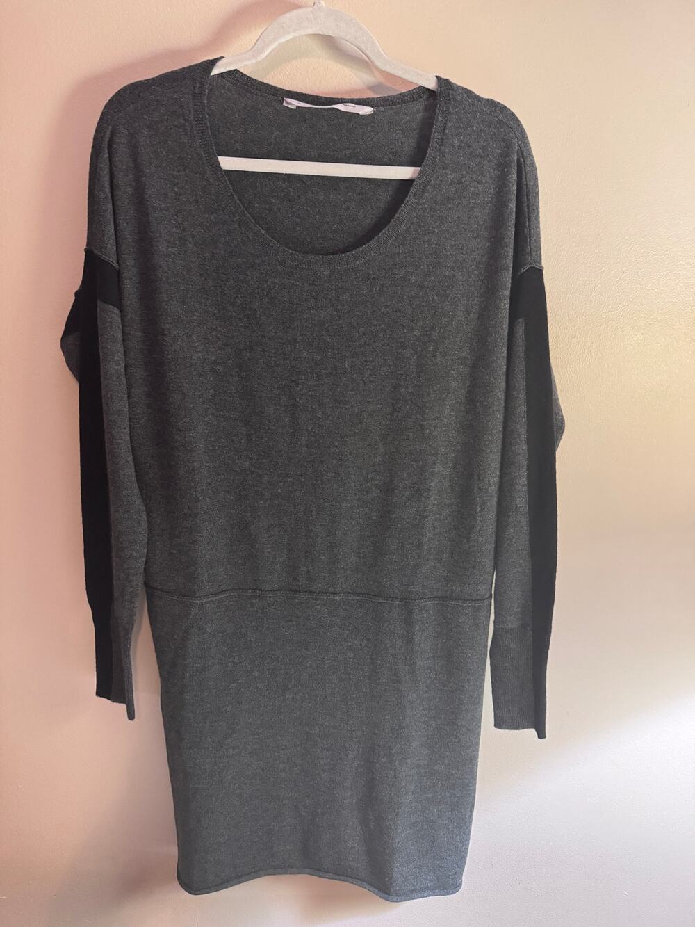 Athleta 100% Merino Wool Sweater Dress Tunic Gray Black Colorblock